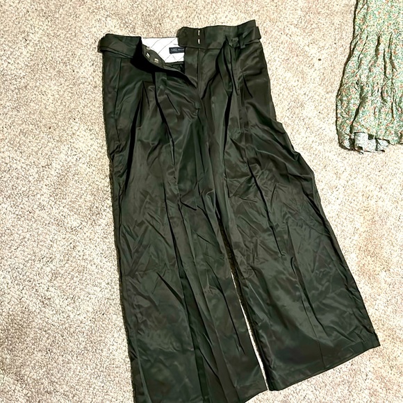 Dark green wide leg , cropped dressy pants - Picture 1 of 4